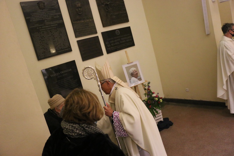 Odsłonięcie tablicy poświęconej śp. Teresie Trzeciak