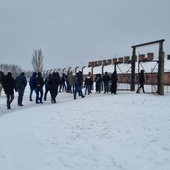 Na drodze krzyżowej w niemieckim obozie koncentracyjnym.