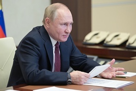 Były oficer brytyjskiego wywiadu: Putin nie gra w szachy, tylko w pokera, nie wycofa się z planów ataku na Ukrainę