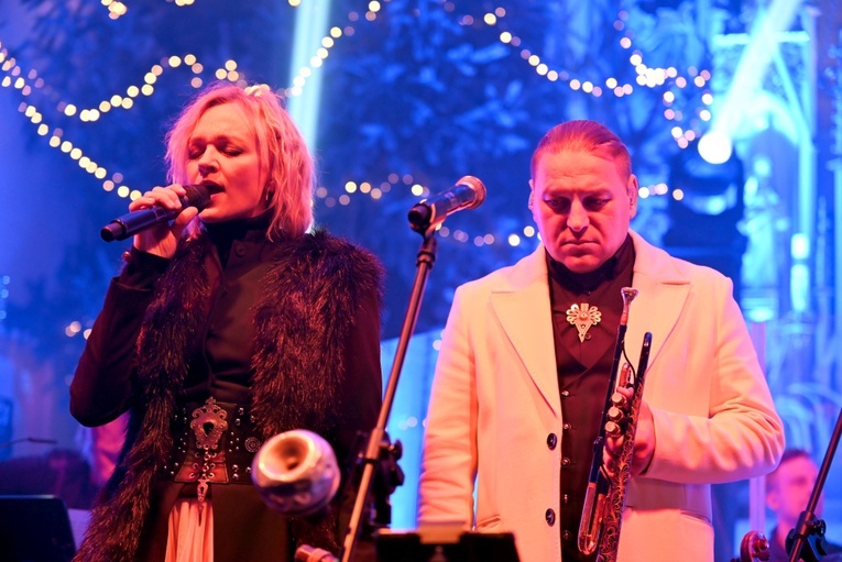 Kolędowanie Golec uOrkiestry w Osieku