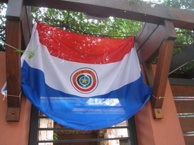 Niemieccy i austriaccy antyszczepionkowcy uciekają do Paragwaju, gdzie zakładają własne wioski