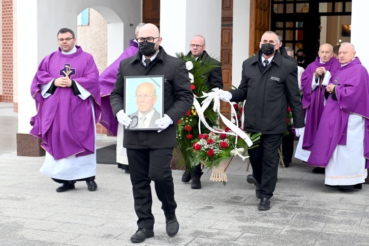 Wałbrzych. Pogrzeb Stefana Zięby