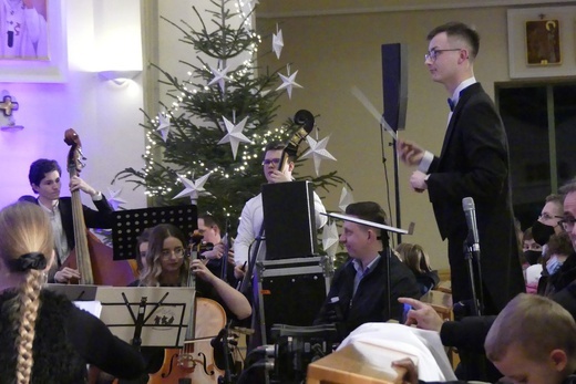 Niecodzienny Koncert Kolęd im. Łukasza Ząbka z Andrzejem Lampertem