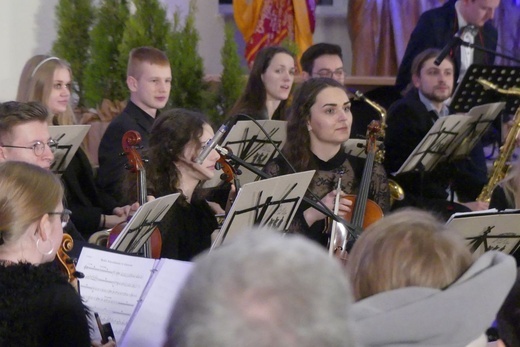 Niecodzienny Koncert Kolęd im. Łukasza Ząbka z Andrzejem Lampertem