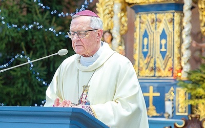 ▲	Spotkanie prowadził bp. Edward Dajczak. Więcej informacji na stronie internetowej diecezji.