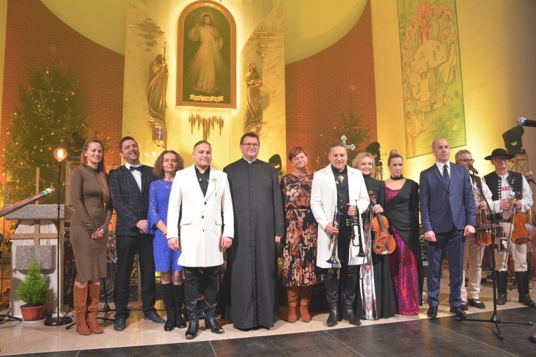 Koncert odbył się w jubileuszowym roku 50-lecia istnienia parafii.