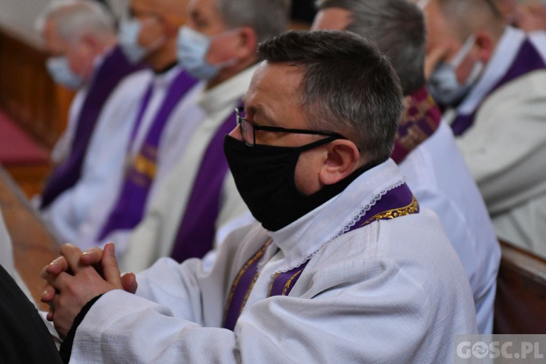 Pożegnanie śp. ks. Mirosława Wnuka