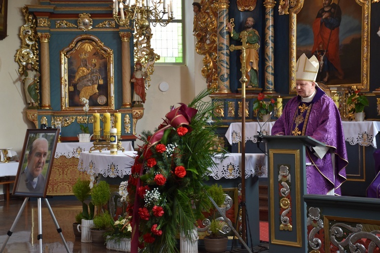 Kłodawa pożegnała śp. ks. Bronisława Chudego