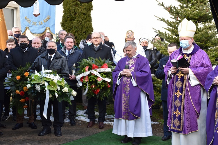 Kłodawa pożegnała śp. ks. Bronisława Chudego