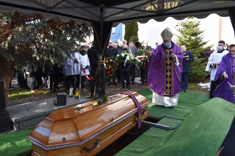Kłodawa pożegnała śp. ks. Bronisława Chudego