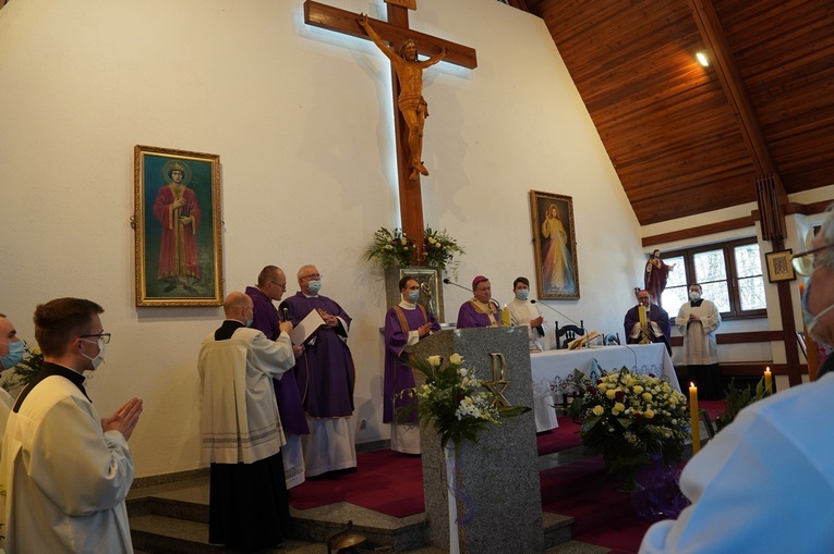 Msza św. pogrzebowa w intencji śp. ks. Aleksandra Jasiczka