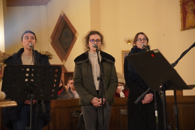 Czuwanie "Ogień dwóch Serc" w parafii pw. św. Maksymiliana M. Kolbego we Wrocławiu