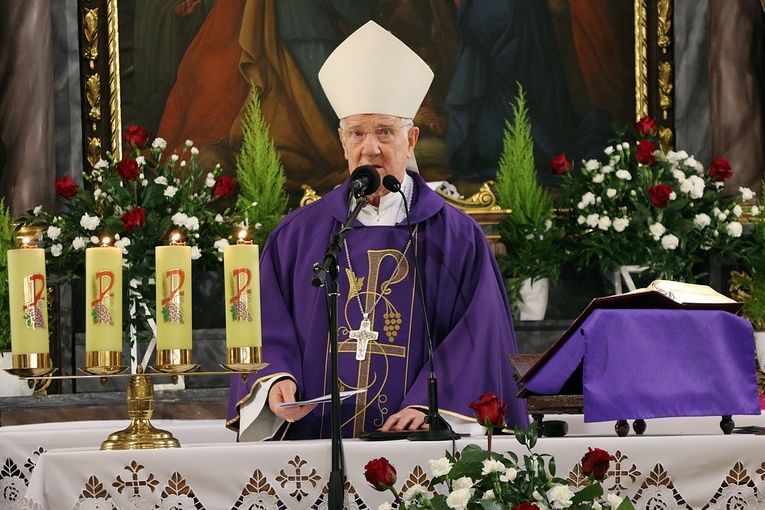Pogrzeb śp. ks. kan. Zbigniewa Zapaśnika