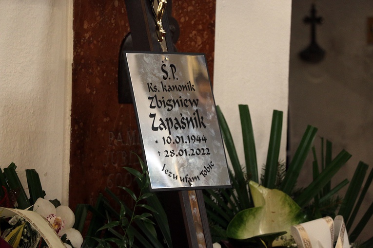 Pogrzeb śp. ks. kan. Zbigniewa Zapaśnika