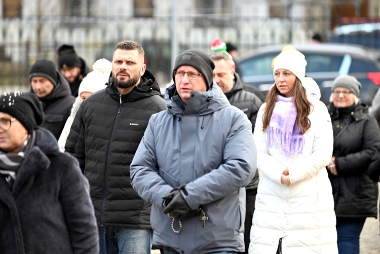 Świdnica. Znów wyszli z różańcami na ulice