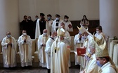 Liturgiczne rozpoczęcie posługi arcybiskupa koadiutora cz. 1