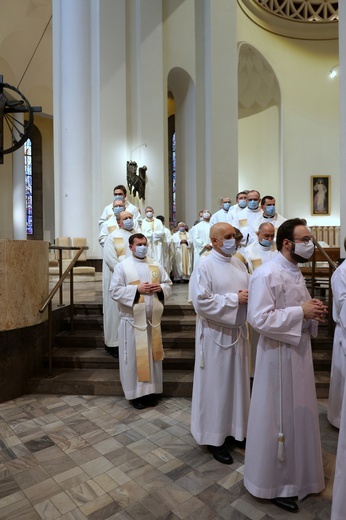 Liturgiczne rozpoczęcie posługi arcybiskupa koadiutora cz. 1