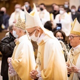 Liturgiczne rozpoczęcie posługi arcybiskupa koadiutora cz.2