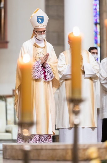 Liturgiczne rozpoczęcie posługi arcybiskupa koadiutora cz.2