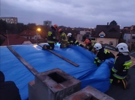 Region. Liczne interwencje strażaków w związku z silnym wiatrem