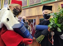 Prof. Henryk Podbielski związany z KUL doktorem honoris causa UAM w Poznaniu