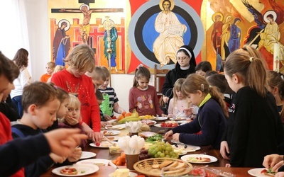 Nad przebiegiem zajęć czuwała s. Agata.