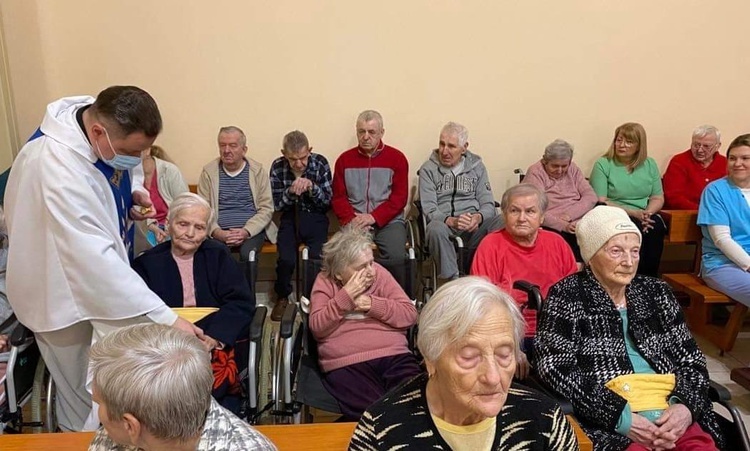 Dzierżoniów. Zakład Opiekuńczo-Leczniczy też uczcił święto chorych 