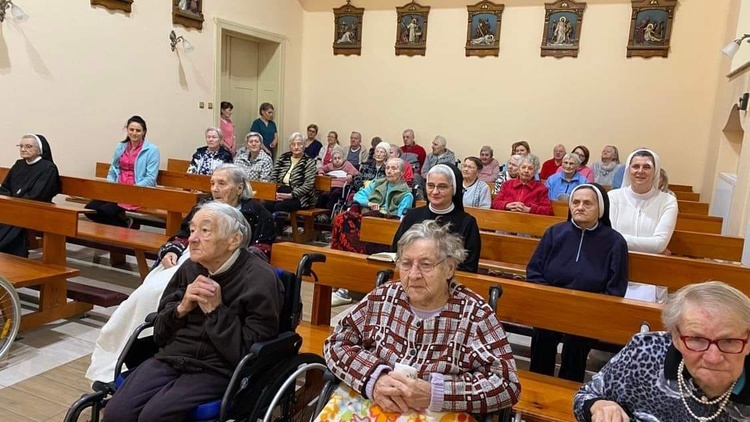 Dzierżoniów. Zakład Opiekuńczo-Leczniczy też uczcił święto chorych 