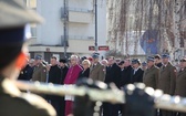 Powitanie bp. Lechowicza przez Kompanię Reprezentacyjną Wojska Polskiego [GALERIA ZDJĘĆ]