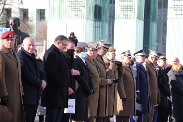 Ingres bp. Wiesława Lechowicza do katedry polowej Wojska Polskiego [GALERIA ZDJĘĆ]