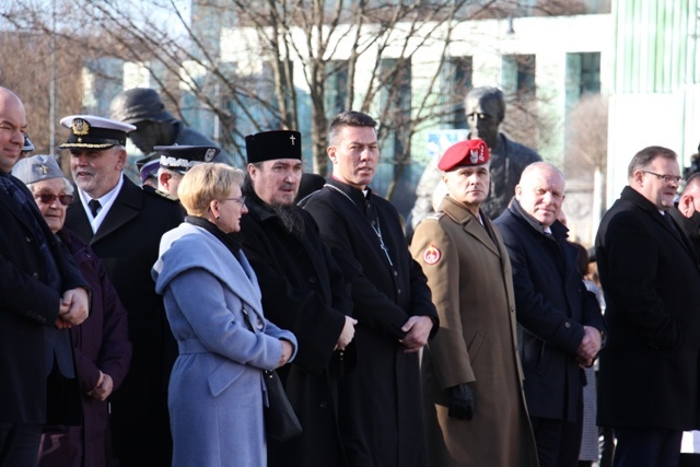 Ingres bp. Wiesława Lechowicza do katedry polowej Wojska Polskiego [GALERIA ZDJĘĆ]