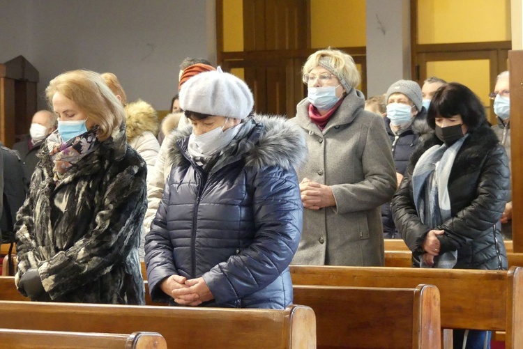 Inauguracja programu pomocy żywnościowej z Caritas w Janowicach