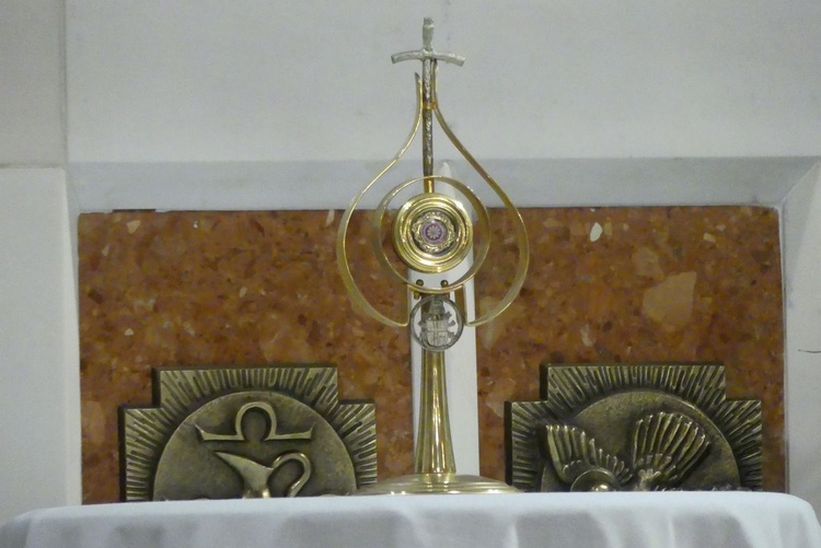 Relikwie św. Jana Pawła II towarzyszyły diecezjalnej modlitwie za chorych w katedrze św. Mikołaja.