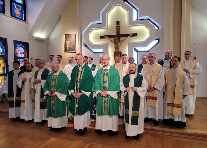 Abp Adrian Galbas odwiedził ząbkowicki DOM pallotynów