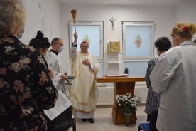 Poświęcona kaplica znajduje się w sopockim Pomorskim Centrum Reumatologicznym.