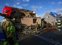 Wichury nad Polską: nie żyje kilka osób, w Krakowie runął dźwig, 340 tys. domów bez prądu