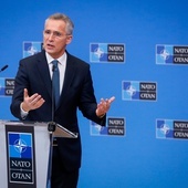 Stoltenberg: Rosja próbuje wygenerować pretekst, by uderzyć na Ukrainę 