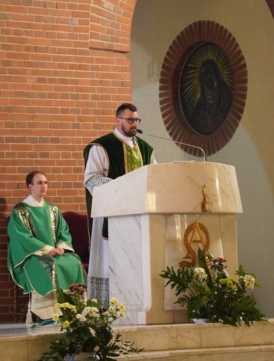 Modlitwa uwielbienia u św. Maksymiliana M. Kolbego we Wrocławiu