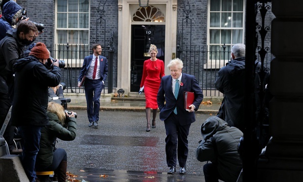 Boris Johnson: Rosja planuje największą wojnę w Europie od 1945 r.