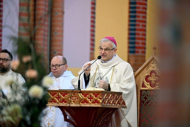 Msza św. i spotkanie w ramach konsultacji synodalnych