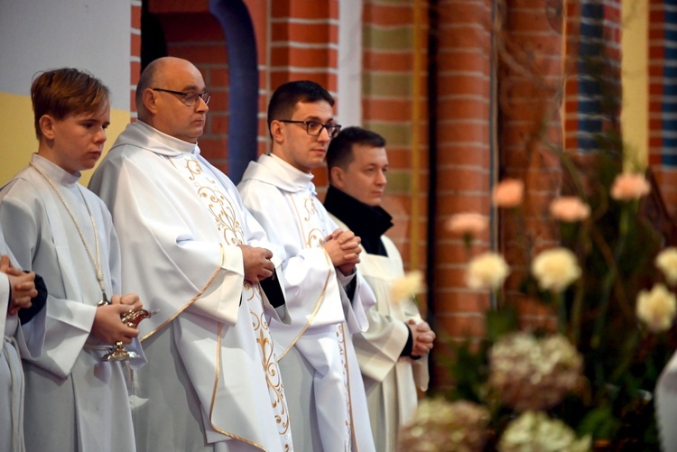 Msza św. i spotkanie w ramach konsultacji synodalnych