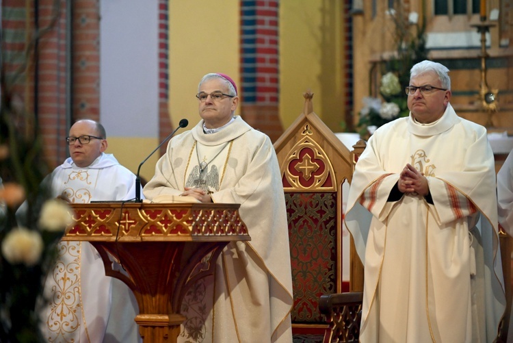 Msza św. i spotkanie w ramach konsultacji synodalnych