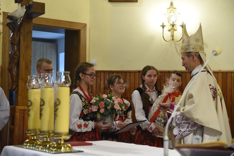 Obidza. Jubileusz i bierzmowanie