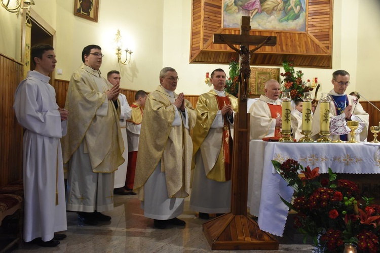 Obidza. Jubileusz i bierzmowanie