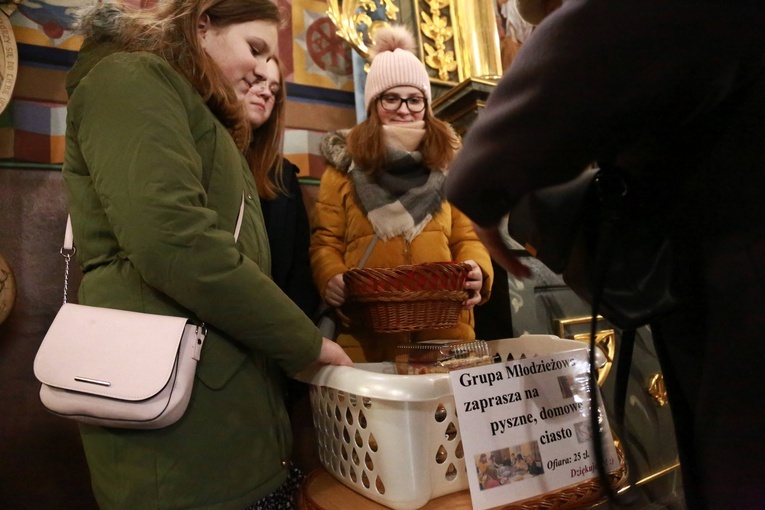 Słodki kiermasz w Chorzelowie