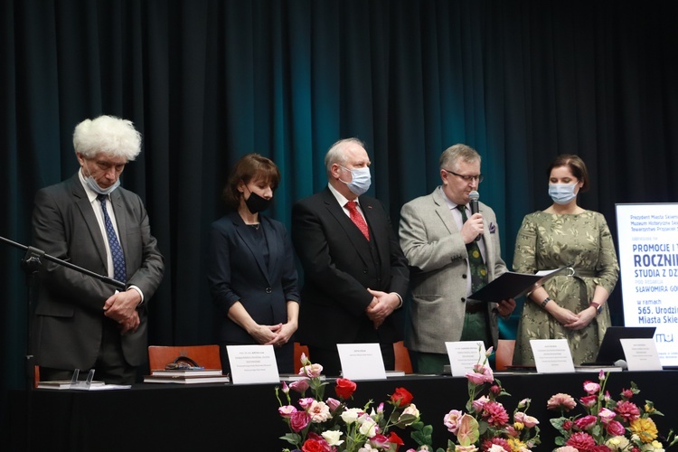 Spotkanie promocyjne poprowadzili: prof. Wiktor Łyjak, Edyta Cieślak, dr hab. Sławomir Górzyński, Jacek Stępowski i Agata Niedziółka. 