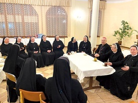 	W modlitwie wzięły udział także elżbietanki, które pracują w naszej diecezji.