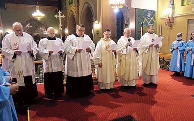 ▲	Odnowienie ślubów zakonnych. 