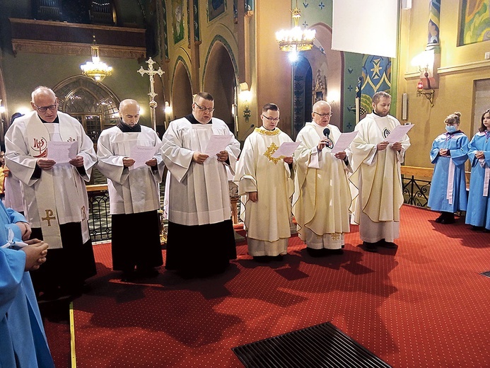 ▲	Odnowienie ślubów zakonnych. 