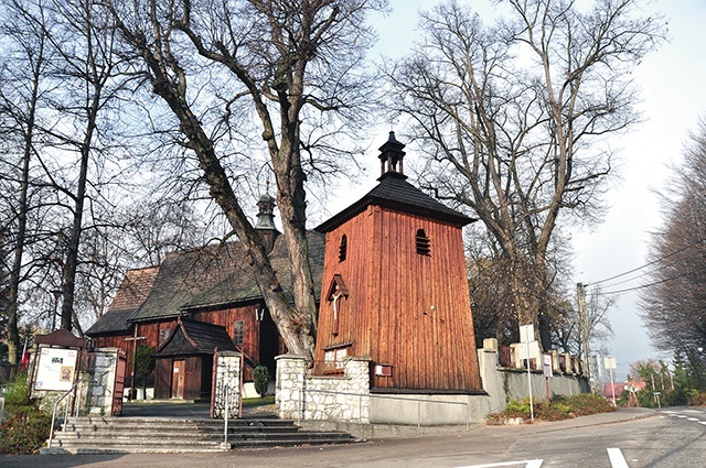 Obecną świątynię wybudowano w 1553 roku.